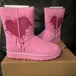 Ugg Classic Short Valentine